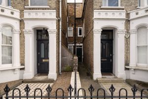 Photo 21- click for photo gallery